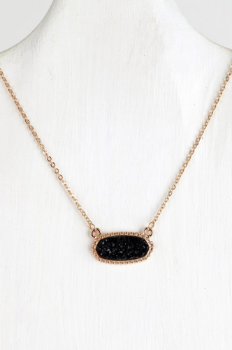 The Olivia Drusy Pennant Necklace in Black
